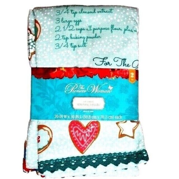 Pioneer Woman Gingerbread Kitchen Towels Cookie Recipe Lace Trim 2pc Gift NEW - Picture 1 of 2
